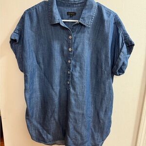 Talbots Women's Jean Short Sleeve Shirt With Button Details on Back Size M
